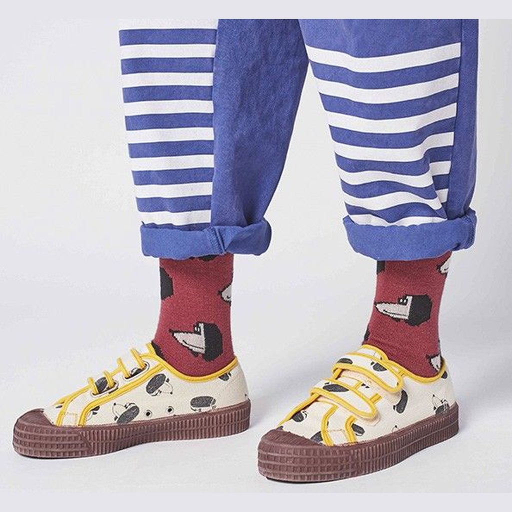 BOBO CHOSES - CALCETIN LARGO MAROON DOGGIE ALL OVER