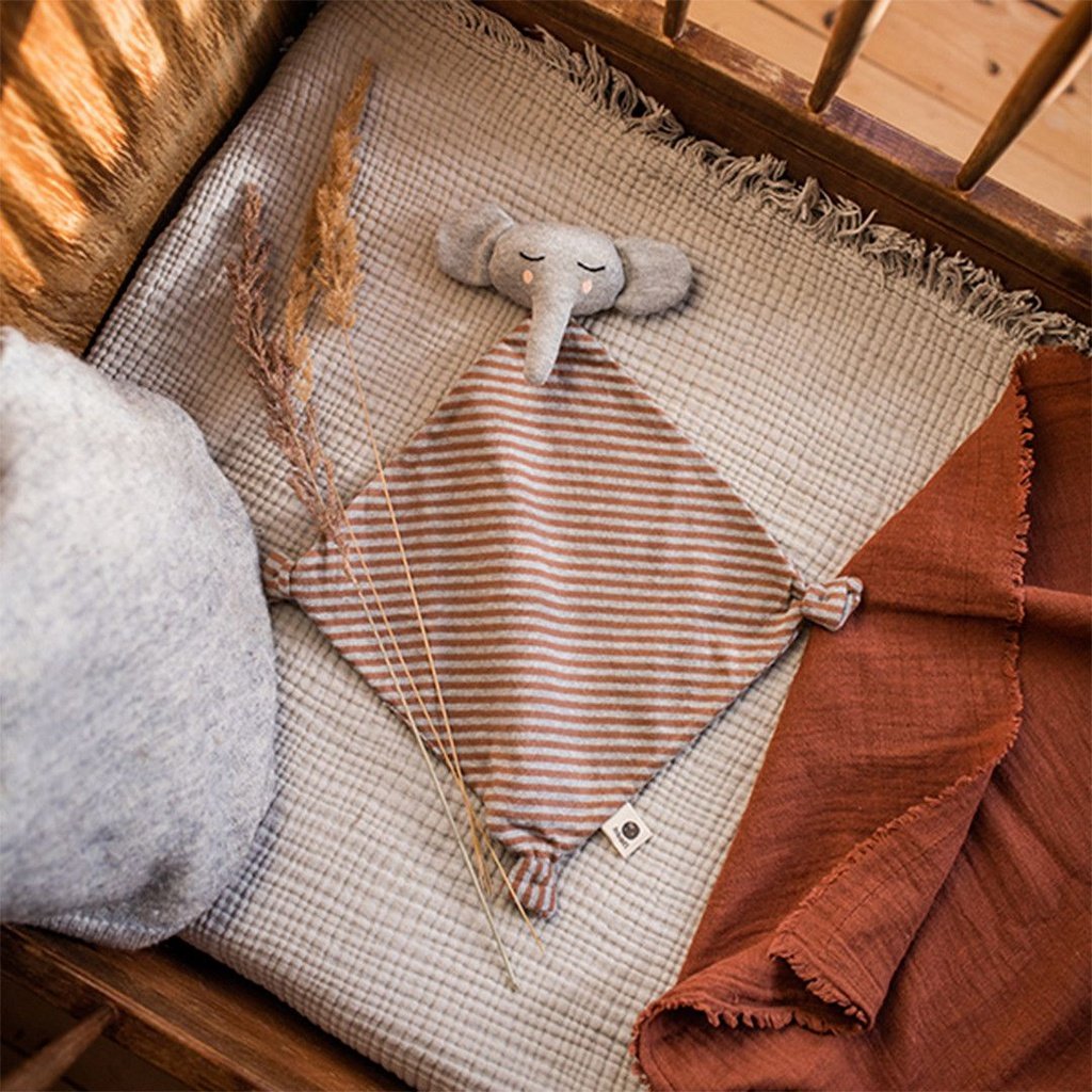 Doudou Elefante de rayas tierra y beige AVA & YVES