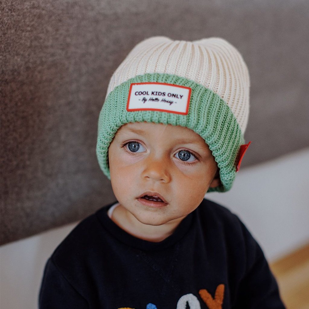 Gorro beige/verde HELLO HOSSY