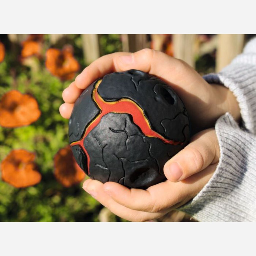 Pelota de lava