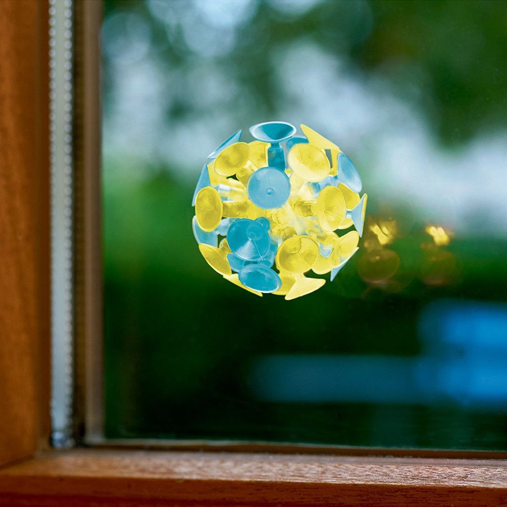 Bola luminosa con ventosas