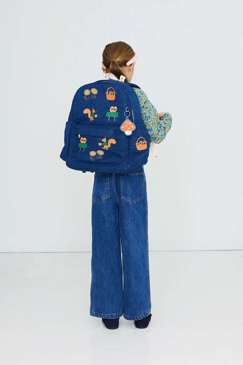 6857644